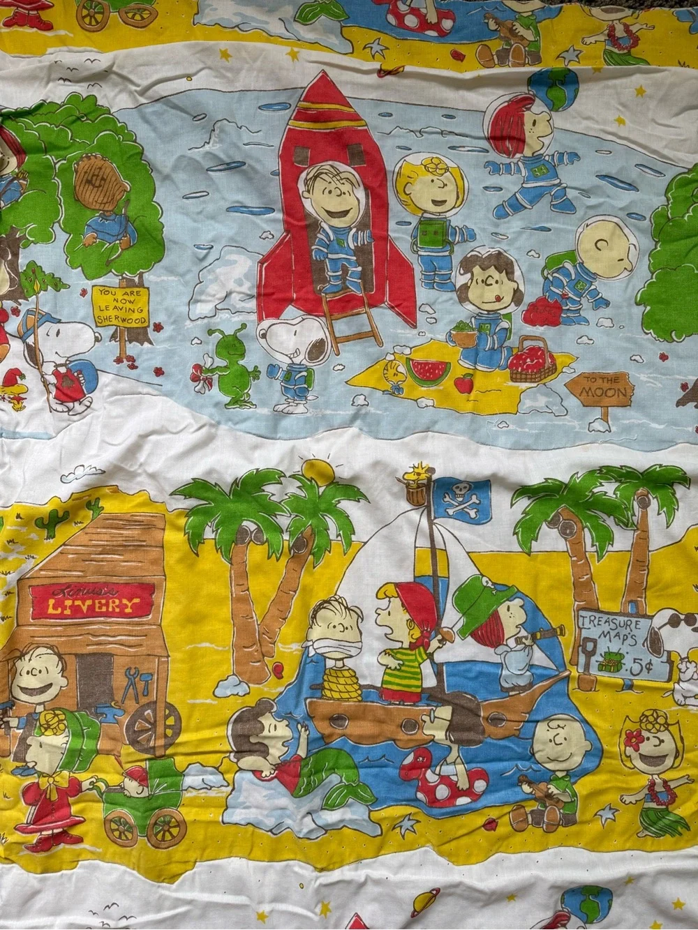 Vintage 1970s Peanuts Snoopy Charlie Brown Twin Comforter